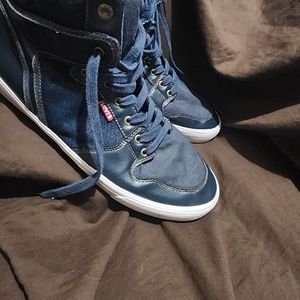 Levi's mens high tops size 12